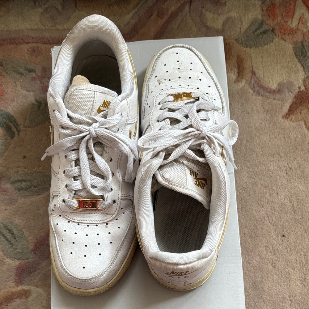 Nike Women's White and Gold Sneakers